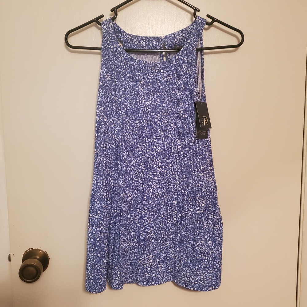 Nwt size M Adrianna Papell blue ditzy floral print flared sleevless tank